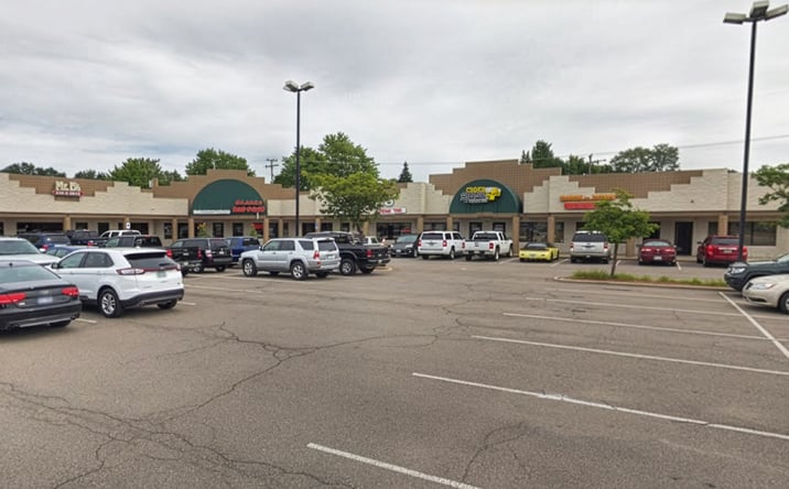 Pictures of Office, Retail property located at 58530 Van Dyke Ave, Shelby Township, MI 48094 for lease - image #1