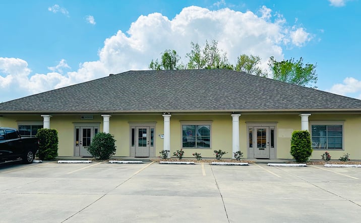Pictures of Office property located at 36505 Oak Plaza Ave, Prairieville, LA 70769 for lease - image #1