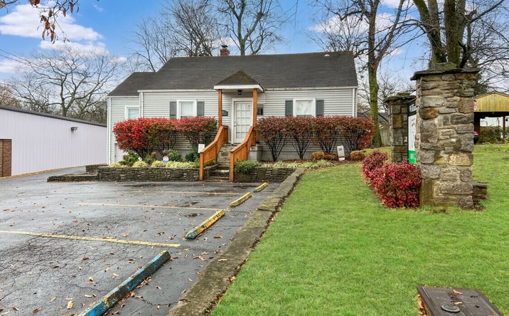 Pictures of Retail, Office property located at 183 Thompson Ln, Nashville, TN 37211 for lease - image #1