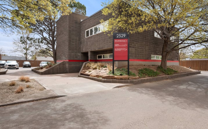 Pictures of Office property located at 2529 74th St, Lubbock, TX 79423 for lease - image #1