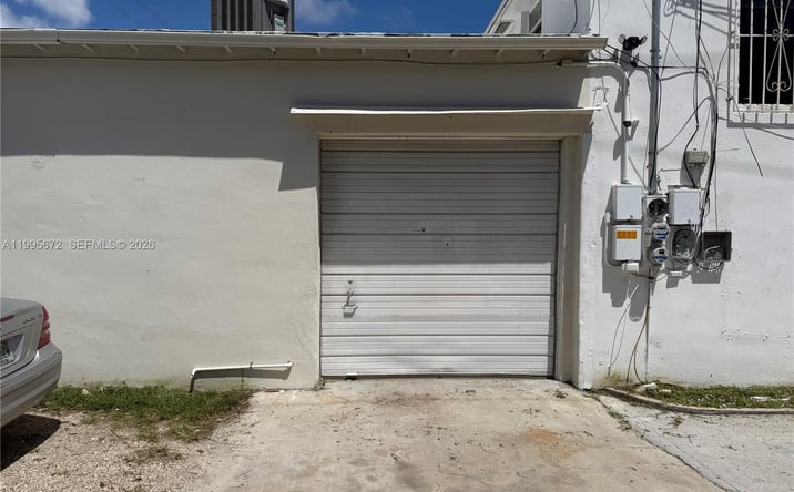Pictures of Industrial property located at 1017 N 20th Ave, Hollywood, FL 33020 for lease - image #1