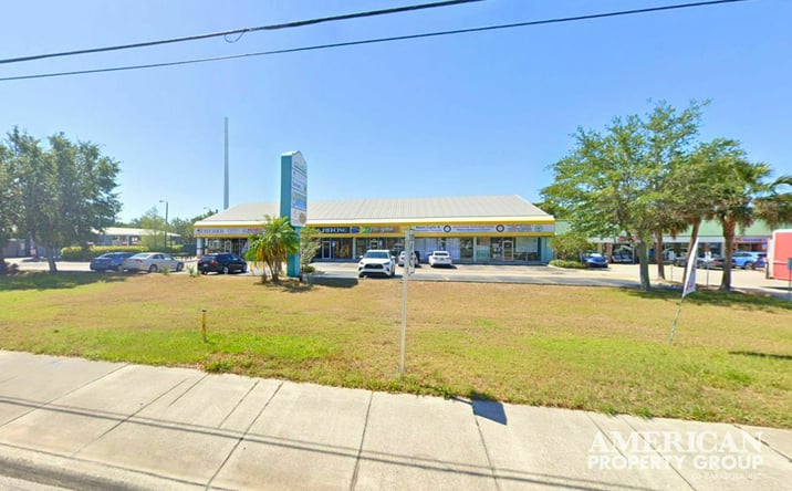 Pictures of Retail property located at 3232 Clark Rd, Sarasota, FL 34231 for lease - image #1