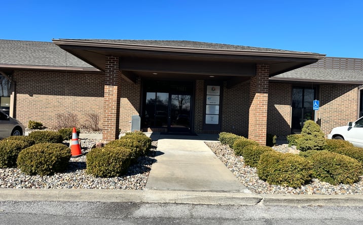 Pictures of Office property located at 11661 College Boulevard, Overland Park, KS 66210 for lease - image #1
