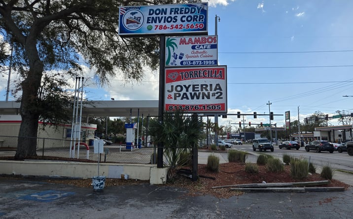 Pictures of Restaurant, Retail property located at 4411 N Armenia Ave, Tampa, FL 33603 for lease - image #1