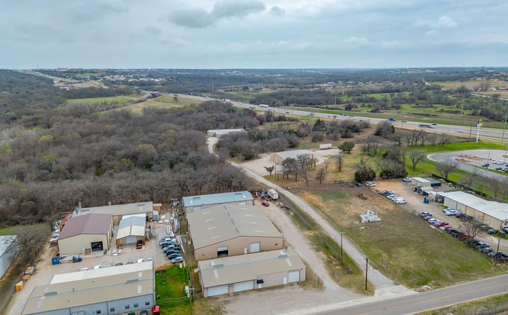 Pictures of Industrial property located at 1814 Barnett Dr, Weatherford, TX 76087 for lease - image #1