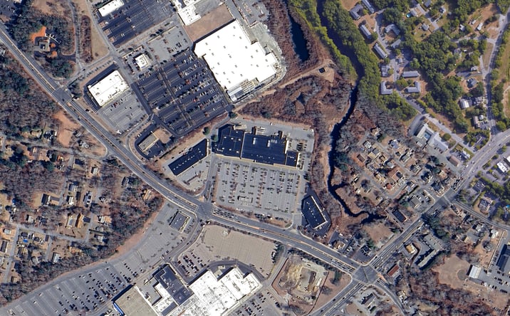 Pictures of Retail property located at 19-39 Faunce Corner, Dartmouth, MA 02747 for lease - image #1