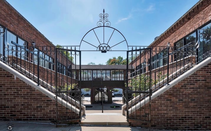 Pictures of Office property located at 1000 S Hamilton Street H, Lockport, IL 60441 for lease - image #1