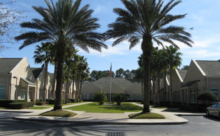 Pictures of Retail, Office, Special Purpose property located at 265 Clyde Morris Boulevard 200, Ormond Beach, FL 32174 for lease - image #1