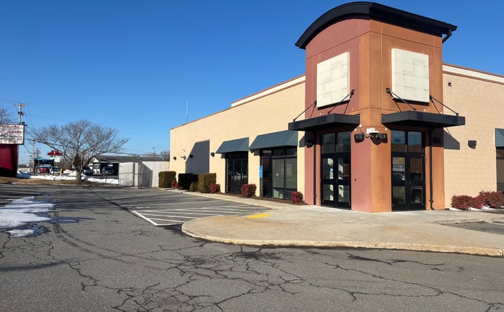 Pictures of Office property located at 2818 Linkhorne Dr, Lynchburg, VA 24503 for lease - image #1