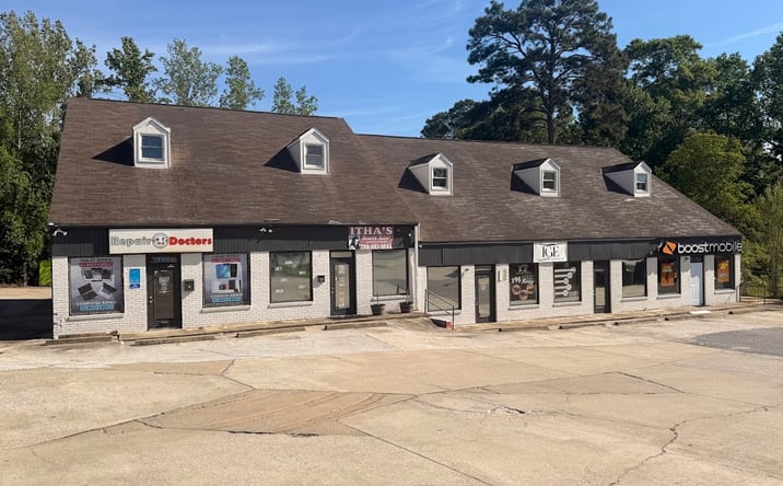 Pictures of Retail property located at 1709 Manchester Expy, Columbus, GA 31904 for lease - image #1
