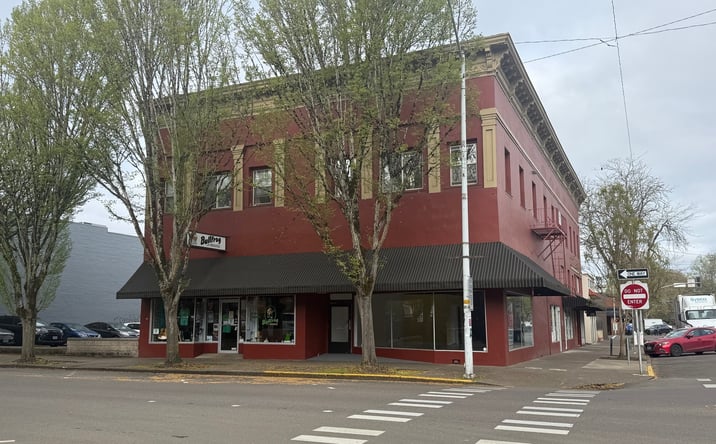 Pictures of Retail property located at 300 SW 2nd St, Corvallis, OR 97333 for lease - image #1