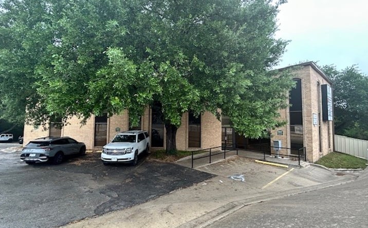 Pictures of Office property located at 3500 SW H K Dodgen Loop, Temple, TX 76504 for lease - image #1