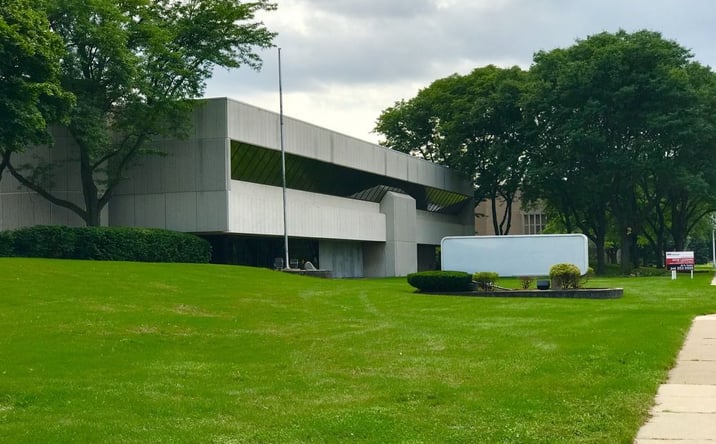 Pictures of Office property located at 17501 Michigan Ave, Dearborn, MI 48126 for lease - image #1