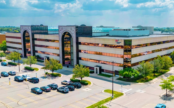 Pictures of Office property located at 17290-17800 North Laurel Park Drive, Livonia, MI 48152 for lease - image #1