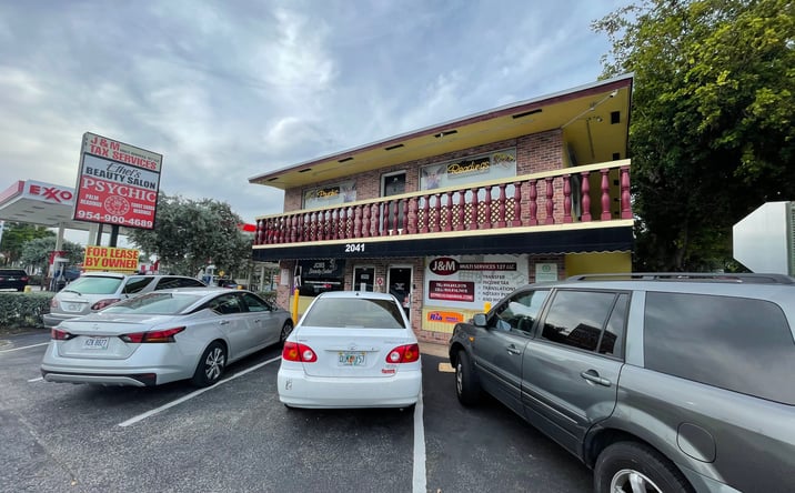 Pictures of Retail, Office property located at 2041 W Oakland Park Blvd, Oakland Park, FL 33311 for lease - image #1