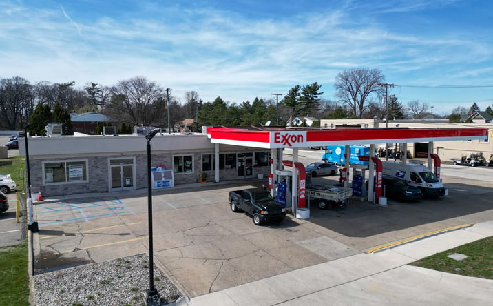 Pictures of Retail, Restaurant property located at 31555 Mound Rd, Warren, MI 48092 for lease - image #1