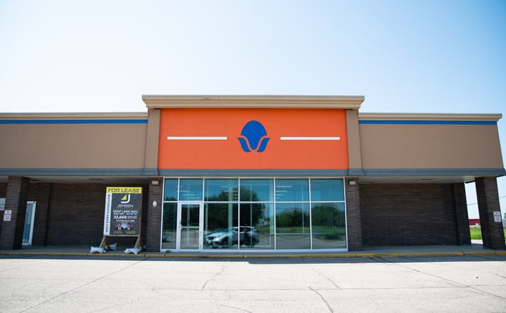Pictures of Office, Retail, Restaurant property located at 1521 18th St, Spirit Lake, IA 51360 for lease - image #1