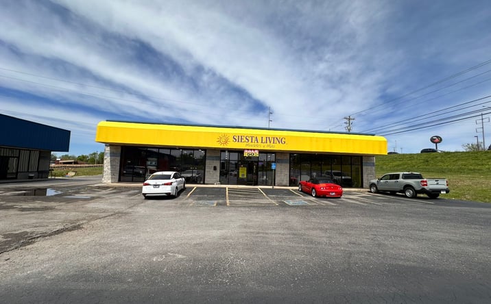 Pictures of Retail property located at 1733 N Main St, Shelbyville, TN 37160 for lease - image #1