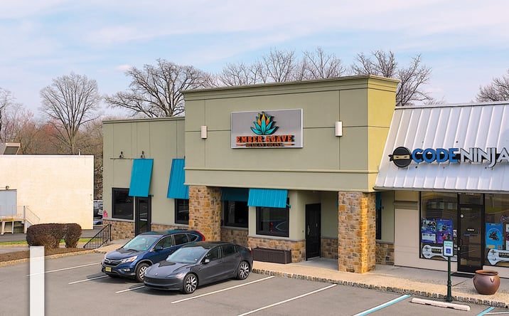 Pictures of Restaurant property located at 215 Route 22, Green Brook, NJ 08812-1135 for lease - image #1