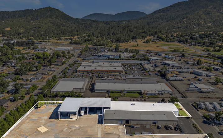 Pictures of Industrial property located at 1990 NW Washington Blvd, Grants Pass, OR 97526 for lease - image #1