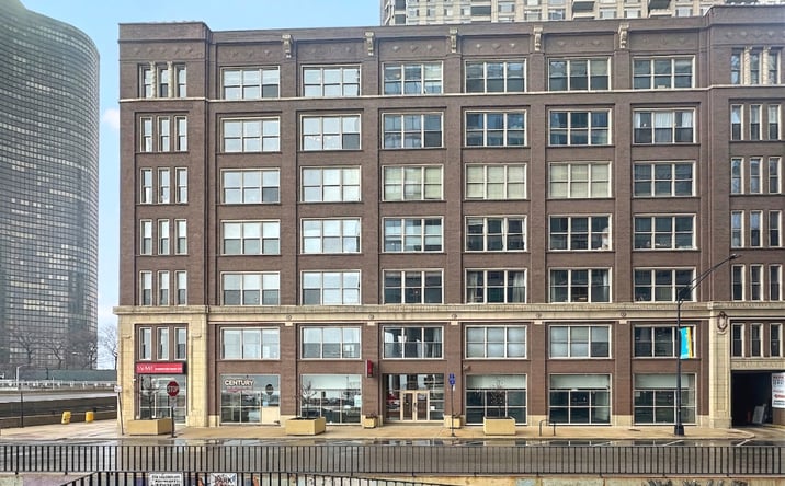 Pictures of Retail, Office property located at 540 N Lake Shore Drive 3, Chicago, IL 60611 for lease - image #1