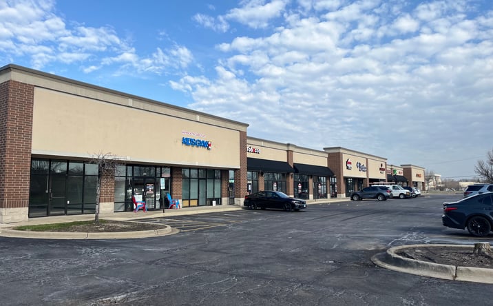 Pictures of Retail property located at 5019 Ace Ln, Naperville, IL 60564 for lease - image #1