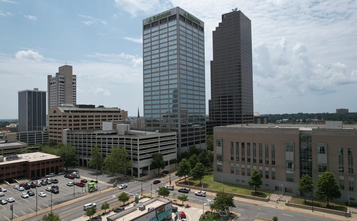 Pictures of Office property located at 400 W Capitol Ave, Little Rock, AR 72201 for lease - image #1