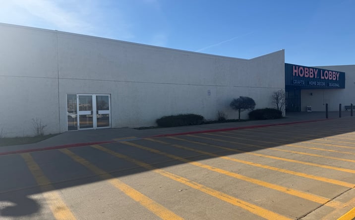 Pictures of Retail property located at 1681 3rd Ave W, Dickinson, ND 58601 for lease - image #1