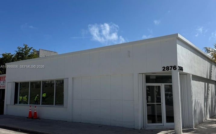Pictures of Office property located at 2876 E Oakland Park Blvd, Fort Lauderdale, FL 33306 for lease - image #1
