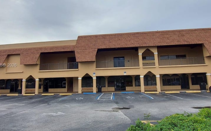 Pictures of Retail property located at 5460 N State Road 7 # 207, North Lauderdale, FL 33319 for lease - image #1