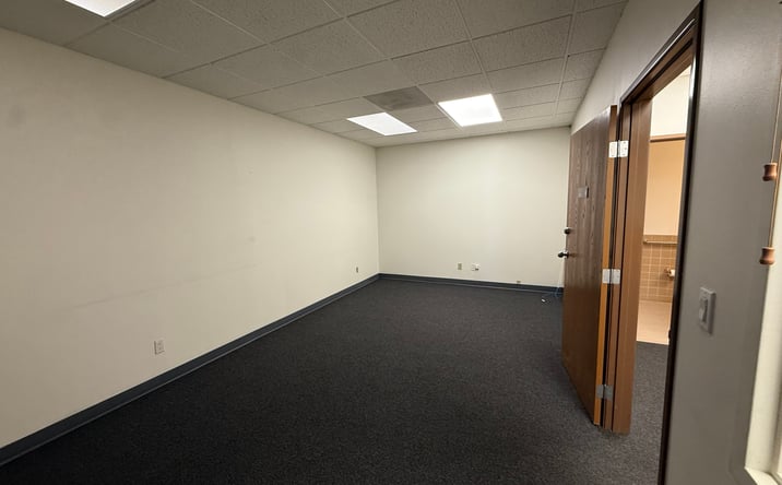 Pictures of Office, Industrial property located at 3375 Aldebaran Ave, Las Vegas, NV 89102 for lease - image #1