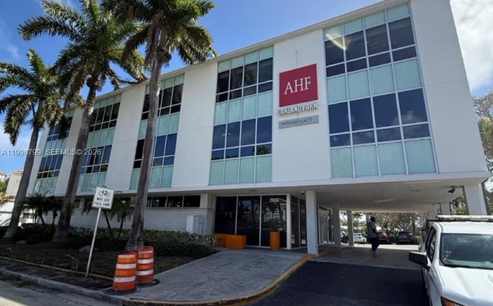 Pictures of Office property located at 2866 E Oakland Park Blvd, Fort Lauderdale, FL 33306 for lease - image #1