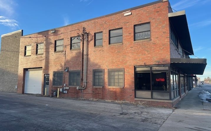 Pictures of Office, Industrial property located at 811 South Neil Street, Champaign, IL 61820 for lease - image #1