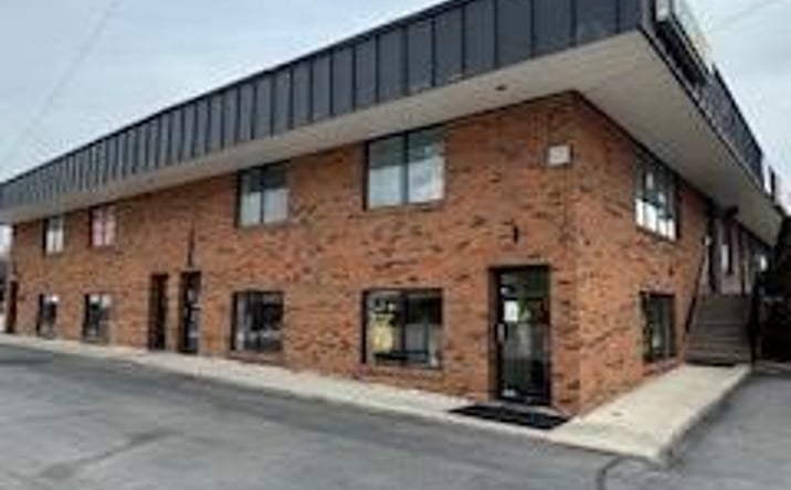 Pictures of Retail, Office property located at 621 Claremont Ave, Ashland, OH 44805 for lease - image #1