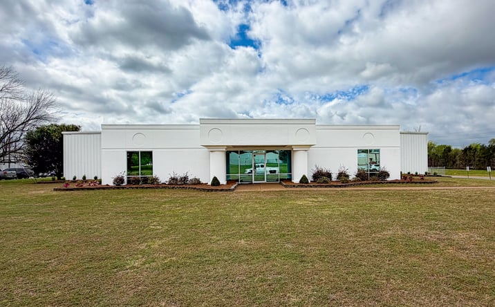Pictures of Industrial property located at 1011 Cedar Lake Rd SE, Decatur, AL 35603 for lease - image #1
