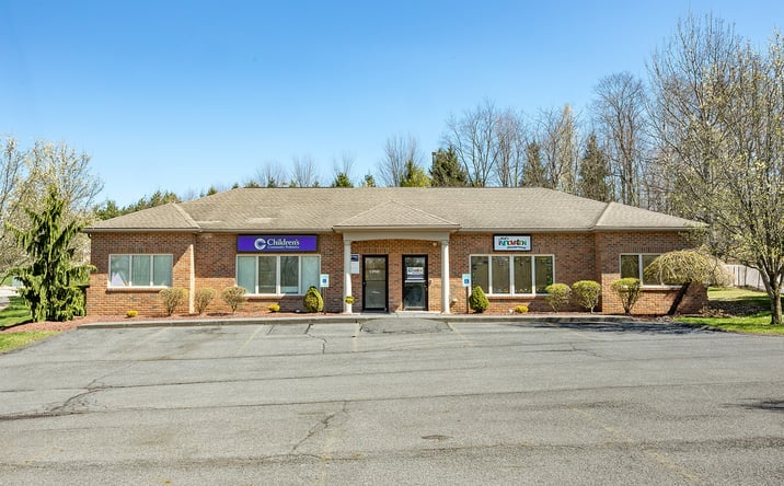 Pictures of Office property located at 204 Spruce Dr, Slippery Rock, PA 16057 for lease - image #1
