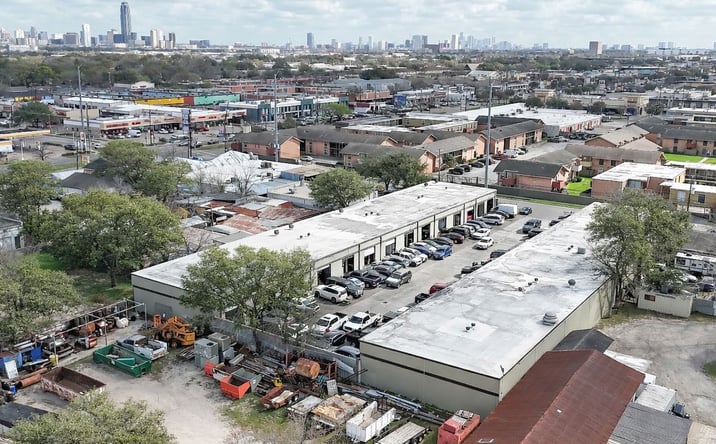 Pictures of Industrial property located at 6912 Rampart St, Houston, TX 77081 for lease - image #1