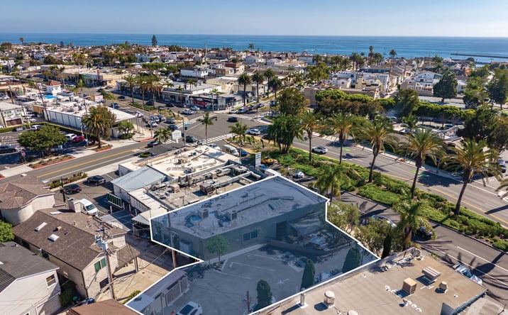Pictures of Retail property located at 3222 East Coast Hwy, Newport Beach, CA 92625 for lease - image #1