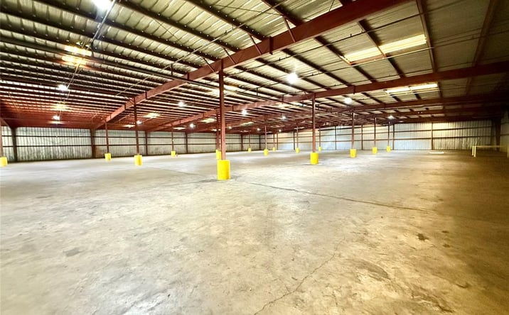 Pictures of Industrial property located at 2210 Alabama Ave, Selma, AL 36703 for lease - image #1