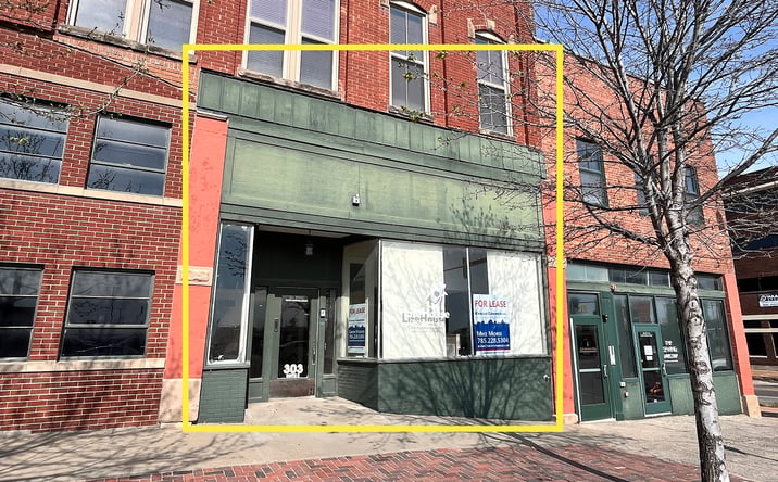 Pictures of Office property located at 303 S Kansas Ave, Topeka, KS 66603 for lease - image #1