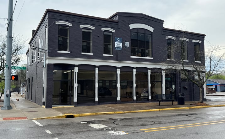 Pictures of Office property located at 1638 E Market St, New Albany, IN 47150 for lease - image #1