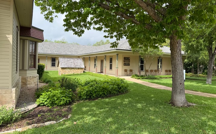 Pictures of Office property located at 400 W Main St, Round Rock, TX 78664 for lease - image #1