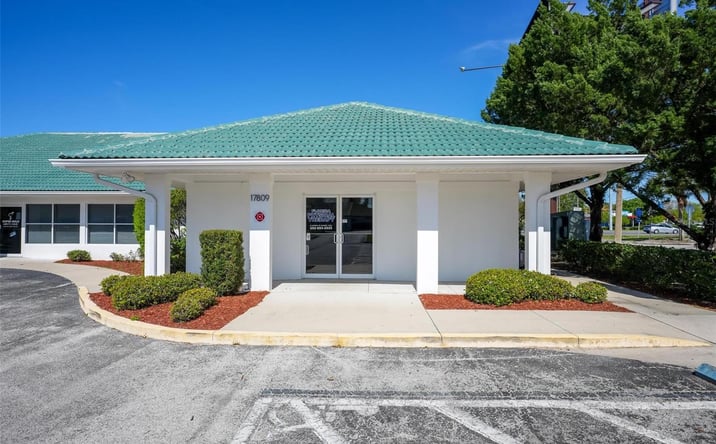 Pictures of Office property located at 17809 SE 109th Ave, Summerfield, FL 34491 for lease - image #1
