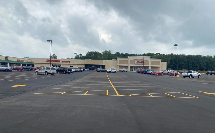 Pictures of Retail, Restaurant, Office property located at 2010 N Wayne St, Angola, IN 46703 for lease - image #1