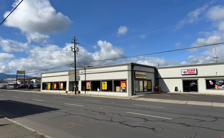 Pictures of Retail property located at 1165 Court St, Medford, OR 97501 for lease - image #1