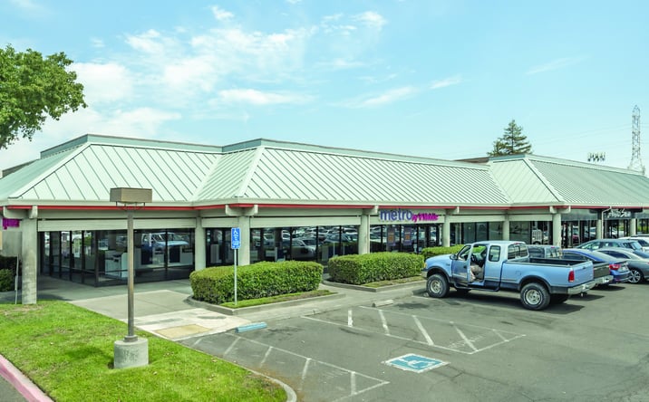 Pictures of Retail, Industrial property located at 1566-1612 Howe Ave, Sacramento, CA 95825 for lease - image #1