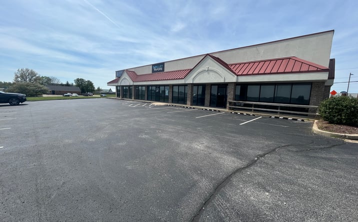 Pictures of Retail, Restaurant, Special Purpose property located at 3118 Alvey Park Dr E Unit 1, Owensboro, KY 42303 for lease - image #1