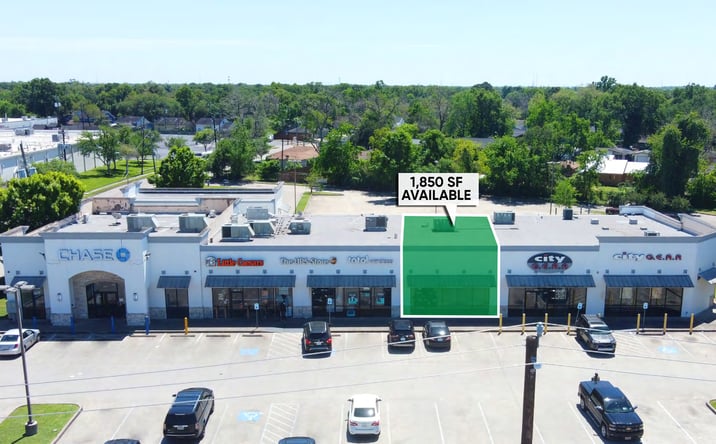 Pictures of Retail property located at 3636 Old Spanish Trail, Houston, TX 77021 for lease - image #1