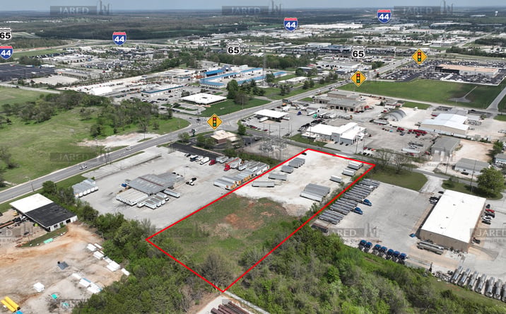 Pictures of Land property located at 2320 N Packer Rd, Springfield, MO 65803 for lease - image #1