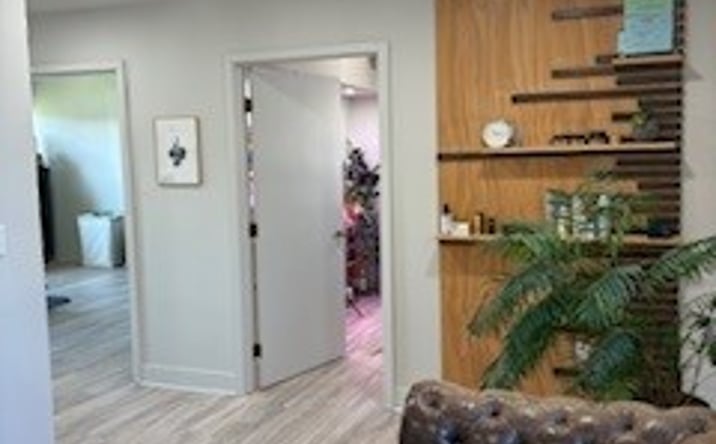 Pictures of Office property located at 8600 West 95th Street, Overland Park, KS 662123202 for lease - image #1
